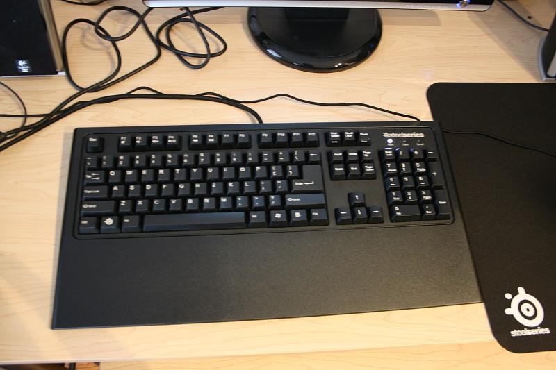 Illustration for article titled Razer vs. SteelSeries PC Gaming Gear Battlemodo: Which One Made Me a Better Gamer?